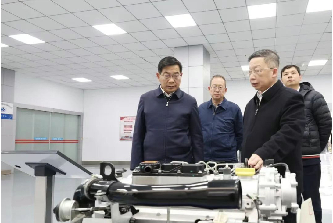 杨承新在经开区、盘龙区调研时强调：强化工业支持 激活文旅活力 为高质量生长注入强劲动能